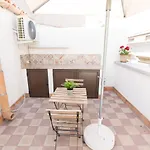Casa Giulia Bed and Breakfast Αουγκούστα